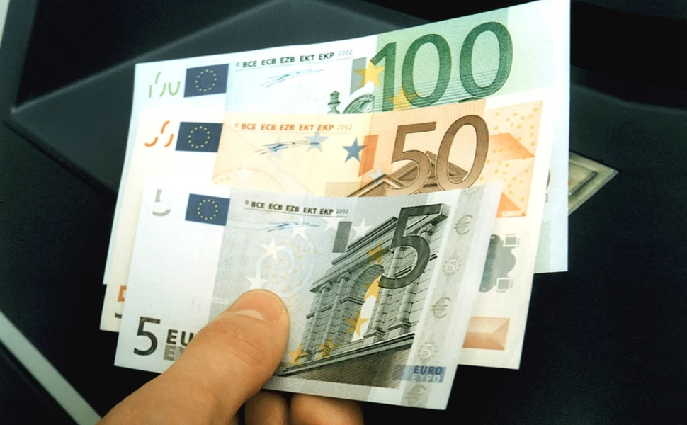 Δώρο Πάσχα 2025: Πότε θα καταβληθεί – Η καταληκτική ημερομηνία