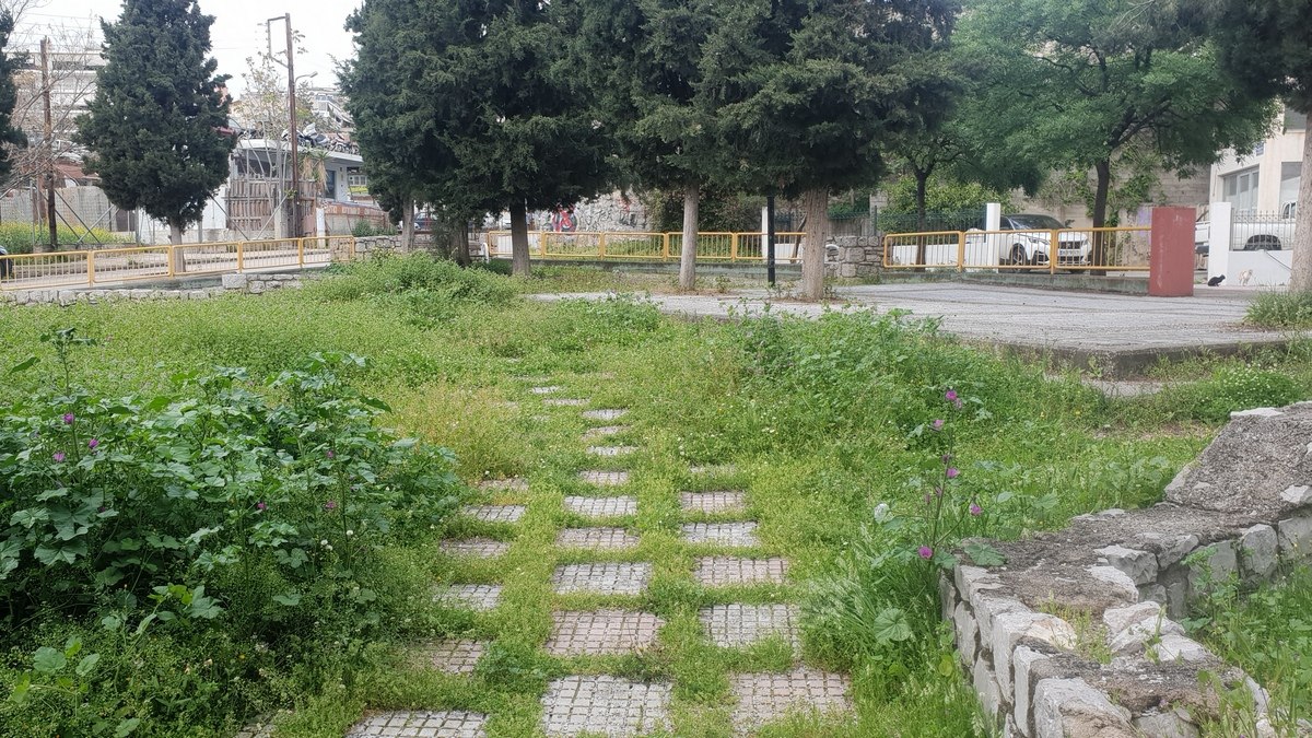 Γιατί τόση αδιαφορία;