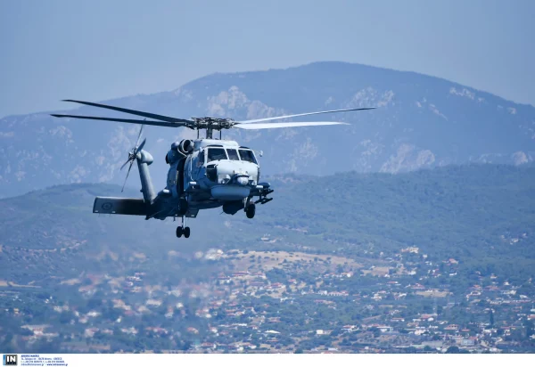 Ελικόπτερο του Πολεμικού Ναυτικού μετέφερε ασθενή ναυτικό από πλοίο με τουρκική σημαία