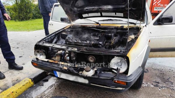 Πυρκαγιά σε αυτοκίνητο το πρωί στη δυτική είσοδο της Λαμίας - ΦΩΤΟ