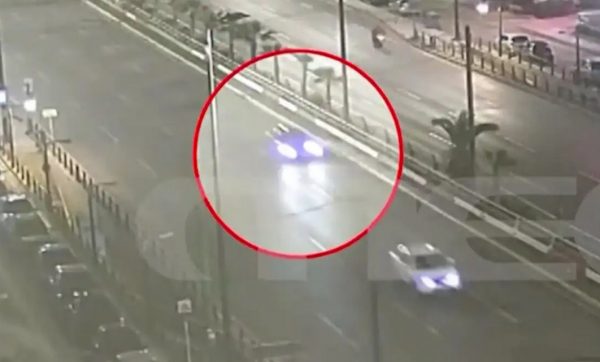 Βίντεο ντοκουμέντο με μεθυσμένο οδηγό να διασχίζει τη Συγγρού με 206 χλμ – Τον ακολουθούν περιπολικά