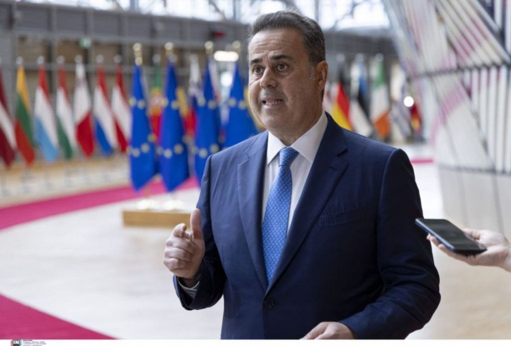 Θερμό επεισόδιο Παπασταύρου με τη Σουηδή υπουργό Ενέργειας για τα ευρωπαϊκά δίκτυα στο συμβούλιο υπουργών