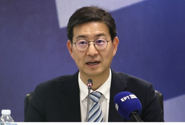 ΔΝΤ: Παραμένουν ευνοϊκές οι προοπτικές της ελληνικής οικονομίας – Προβλέπει ανάπτυξη 2,1% το 2025