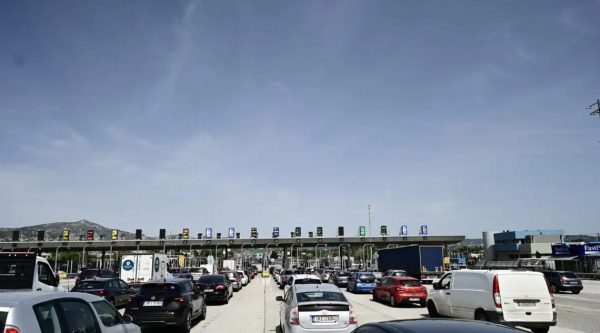 Αυξημένη κίνηση σε λεωφόρο Αθηνών, Σχιστό και στην άνοδο του Κηφισού