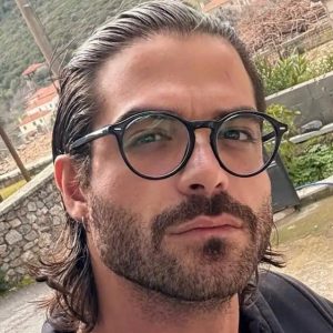 O άνθρωπος που φέρεται να έδωσε την κροτίδα στον Μουγκοπέτρο θα παρουσιαστεί αυτοβούλως στις Αρχές