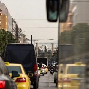 Τροχαίο στη λεωφόρο Συγγρού με τρεις τραυματίες