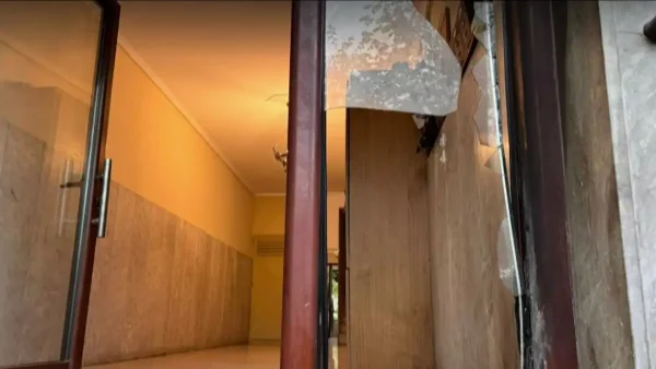 Θεσσαλονίκη: Επίθεση με γκαζάκια τα ξημερώματα στην είσοδο πολυκατοικίας όπου μένει αστυνομικός