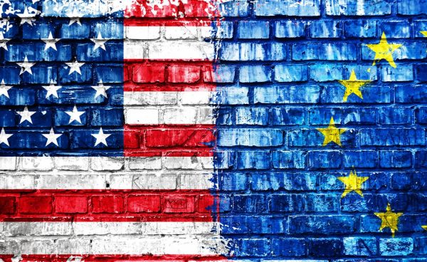 Η Κομισιόν ετοιμάζει δασμούς 25% σε αμερικανικά προϊόντα – Ποια εξαιρεί