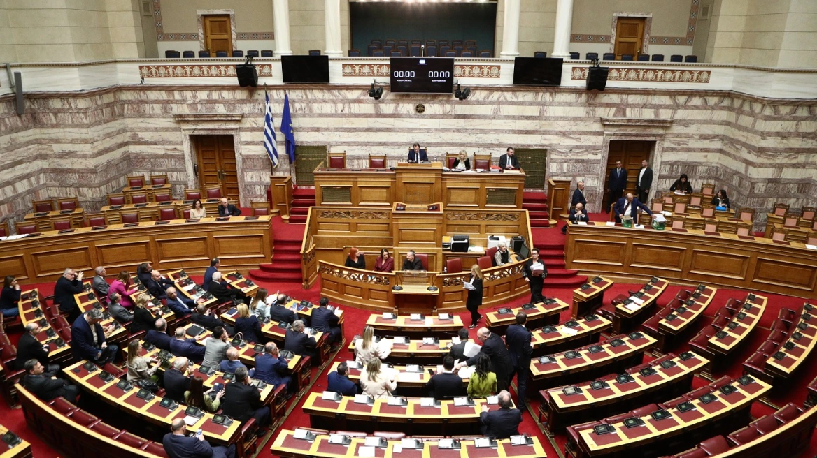 Τέμπη: Ο Άρειος Πάγος διαβιβάζει στη Βουλή τη δικογραφία για τυχόν ευθύνες Καραμανλή και Σπίρτζη