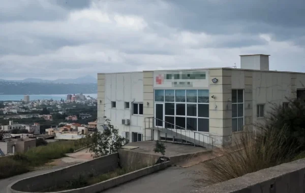 Αποκαλύψεις για το γηροκομείο «κολαστήριο» στα Χανιά: «Εκεί ο ηλικιωμένος δεν ήταν ζωή, ήταν άψυχο αντικείμενο»