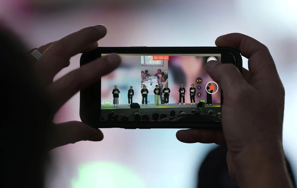 Η νέα σημαντική αλλαγή που έρχεται σε όλα τα «έξυπνα» τηλέφωνα από τις 25 Ιουνίου