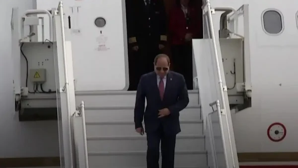 Ο πρόεδρος της Αιγύπτου, Αλ Σίσι, έφτασε στην Ελλάδα – Συνάντηση με τον Μητσοτάκη στο Μέγαρο Μαξίμου