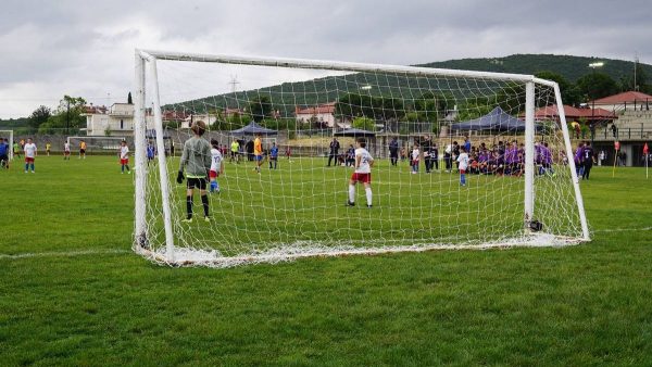 Φωτορεπορτάζ από το τουρνουά παιδικού ποδοσφαίρου στην Αμφίκλεια