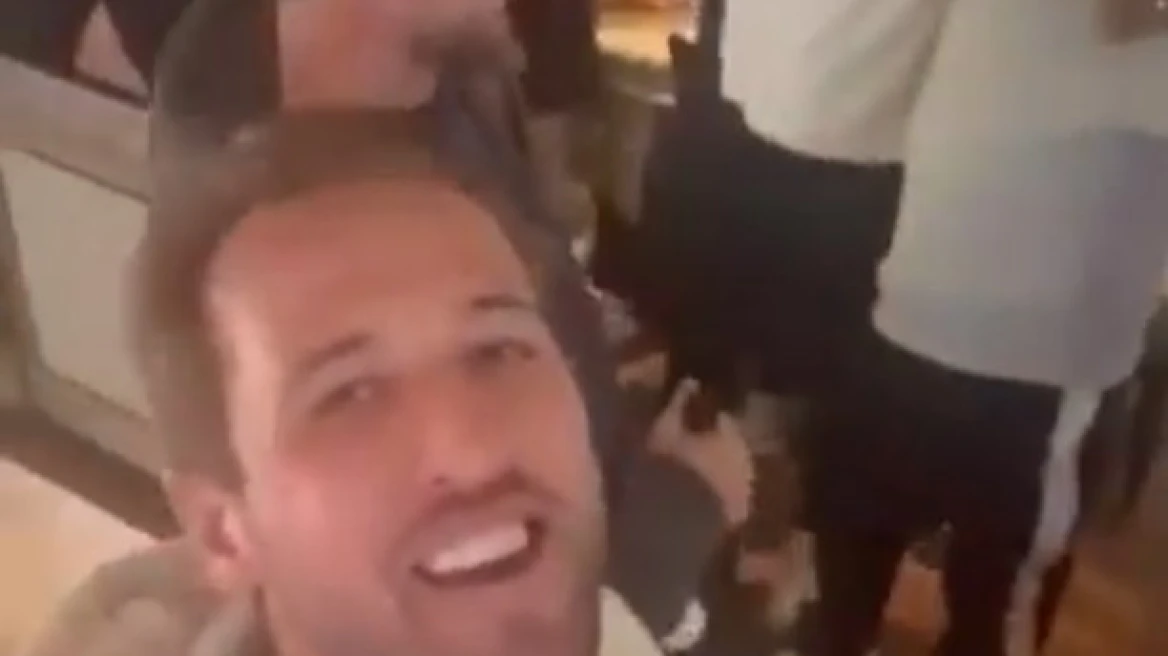 Επιτέλους ο Χάρι Κέιν τραγούδησε το...We are the Champions - Δείτε βίντεο