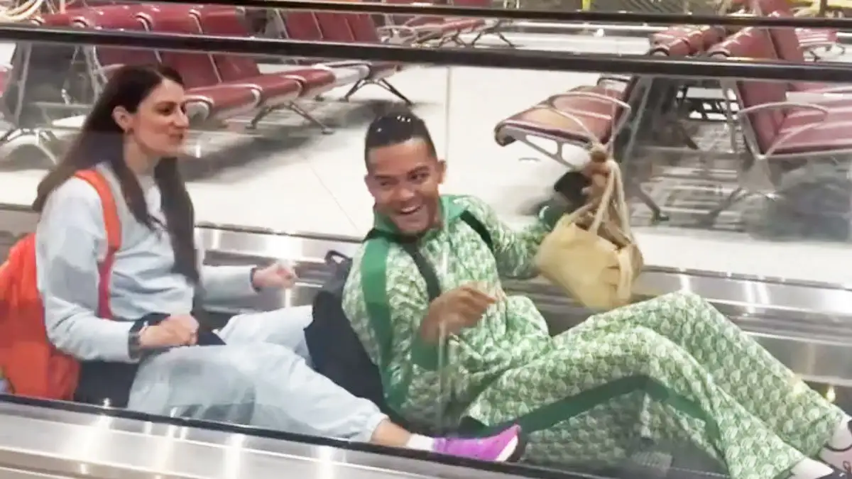 Εμμανουήλ Καραλής και Τατιάνα Γκουσίν έκαναν κουπί στον διάδρομο του αεροδρομίου