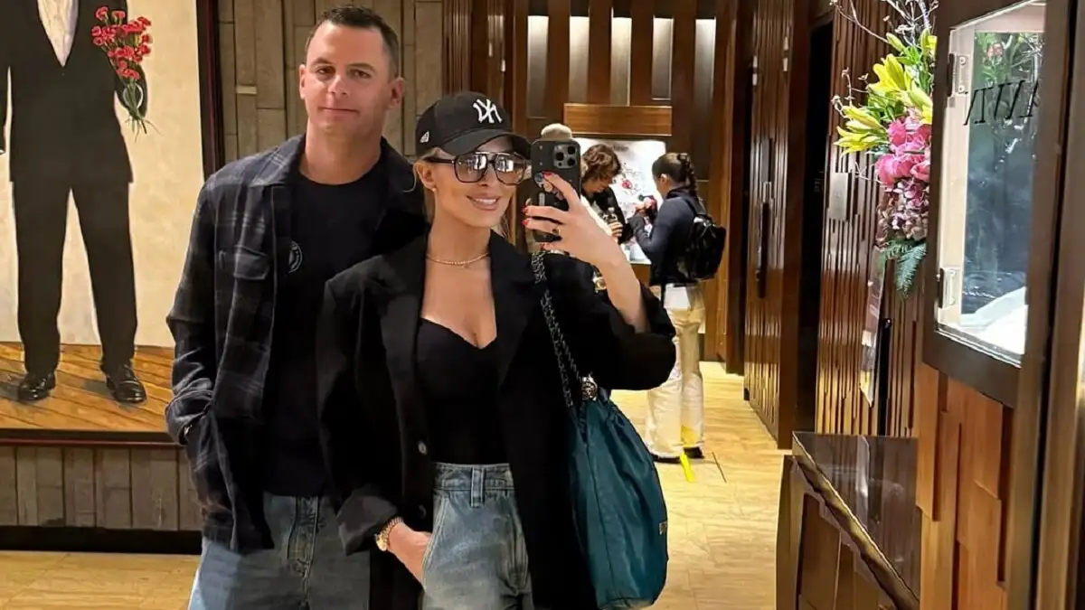 Κατερίνα Καινούργιου: Πόζαρε στο Instagram με το μονόπετρο που της χάρισε ο Παναγιώτης Κουτσουμπής