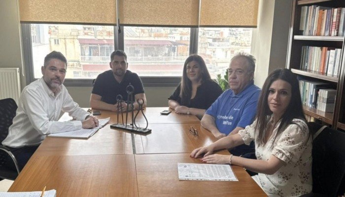 Συνάντηση Σαρακιώτη με εκπροσώπους των Κοινωνικών Λειτουργών Στ. Ελλάδας για προβλήματα που αντιμετωπίζουν