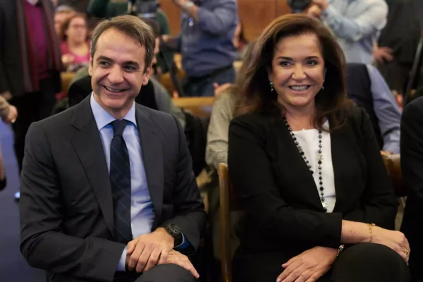 Κυριάκος Μητσοτάκης και Ντόρα Μπακογιάννη: Οι αναρτήσεις για τα 13 χρόνια χωρίς τη Μαρίκα Μητσοτάκη – «Μαμά μου, πόσο μου λείπεις!»