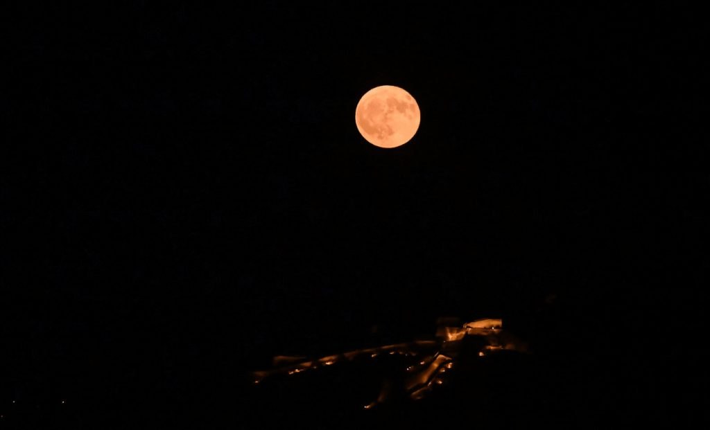 Ήρθε η ώρα για το «φεγγάρι του καλαμποκιού» - Πότε θα δούμε την πανσέληνο Σεπτεμβρίου