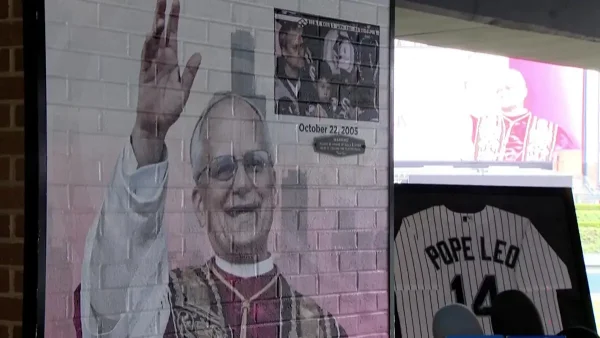 Ο Πάπας Λέων σε γκράφιτι στο στάδιο των White Sox στο Σικάγο