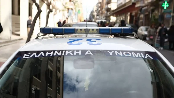 Λαμία: Απείλησε με μαχαίρι την ΑμεΑ γειτόνισσά του για να πάρει 30 ευρώ