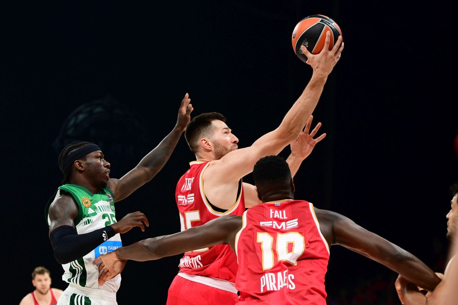 Ολυμπιακός – Παναθηναϊκός 97-93: Νίκη και τρίτη θέση με σόου Πίτερς για τους Πειραιώτες στο Final 4 της Euroleague