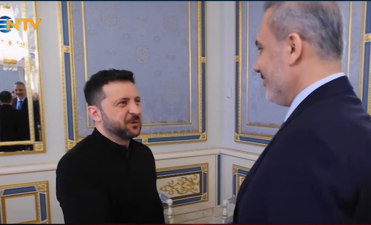 Πόλεμος στην Ουκρανία: Ο Φιντάν καλεί Τραμπ, Πούτιν και Ζελένσκι σε κοινή συνάντηση στην Κωνσταντινούπολη