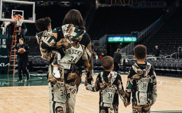 Γιάννης Αντετοκούνμπο: Έγινε μπαμπάς για 4η φορά - Το μήνυμα στήριξης από τη σύζυγό του μετά τον αποκλεισμό των Μπακς