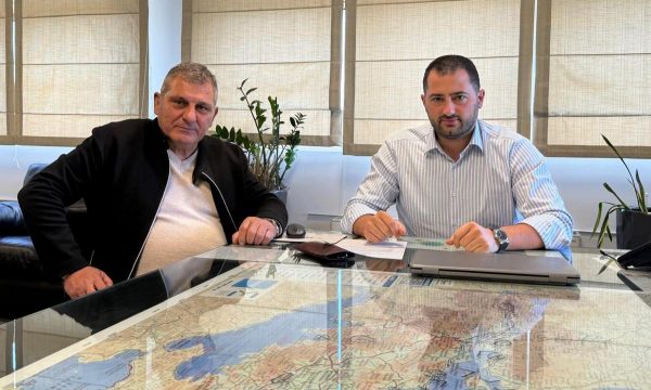 Έκτακτη σύσκεψη στην Περιφέρεια Στερεάς για τη διαχείριση των αστικών αποβλήτων