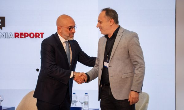 Στο Δημοτικό Συμβούλιο Λαμιέων η συνεργασία με DELOITTE για το Masterplan της πράσινης πόλης