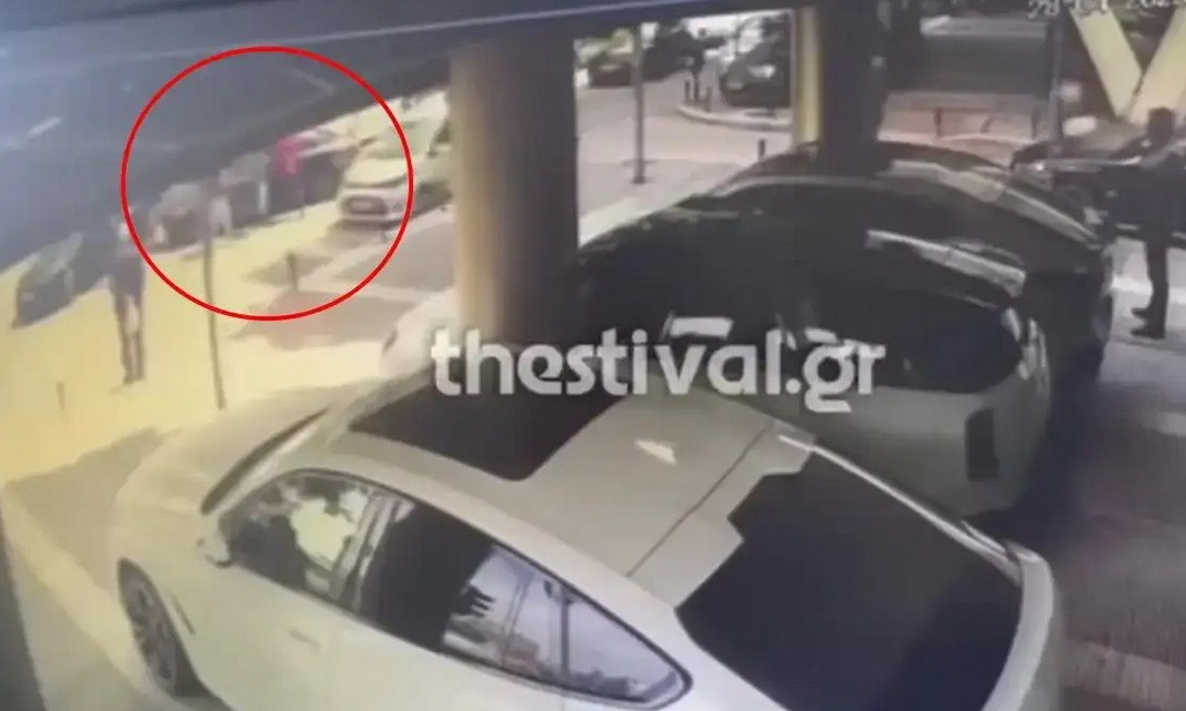 Θεσσαλονίκη: Οι ισχυρισμοί του άνδρα που ξυλοκόπησε τον 36χρονο γιατρό μπροστά στο τρίχρονο παιδί του