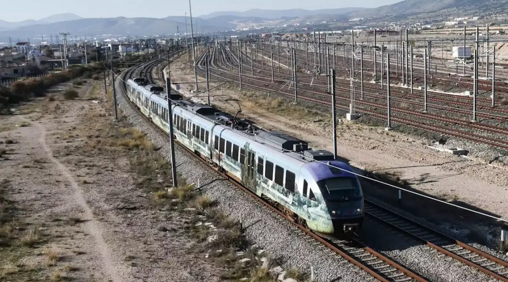 Hellenic Train: Ακινητοποιήθηκε αμαξοστοιχία του Προαστιακού στον Ασπρόπυργο λόγω τεχνικής βλάβης