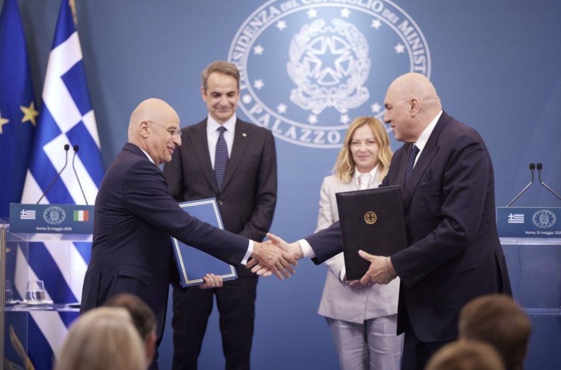 Συμφωνία για θέματα εναέριας αστυνόμευσης υπέγραψαν ο Ν. Δένδιας και ο Ιταλός ομόλογός του