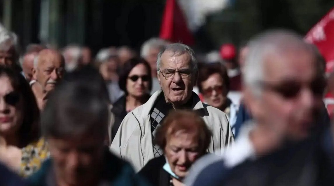 ΕΦΚΑ: Δίνουμε βαρύτητα στην έκδοση των κύριων συντάξεων