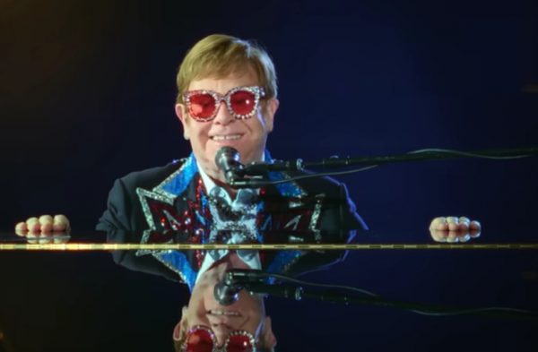 Ο Έλτον Τζον κατά του ΑΙ: Αντιδρά με το νομοσχέδιο της βρετανικής κυβέρνησης για τα πνευματικά δικαιώματα