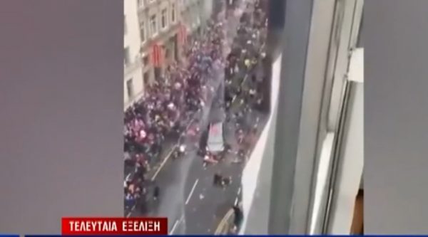 Παραλίγο τραγωδία στην παρέλαση για το πρωτάθλημα της Λίβερπουλ: Άνδρας με αυτοκίνητο έπεσε πάνω σε πεζούς