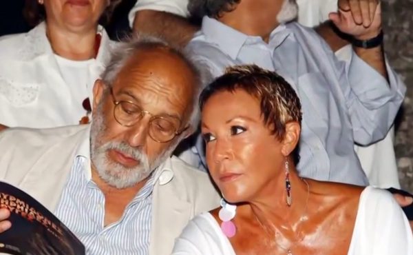 Ζωή Λάσκαρη: Ξεκινάει η δημοπρασία των κοσμημάτων της μετά την αποδέσμευση του λογαριασμού της Μάρθας Κουτουμάνου