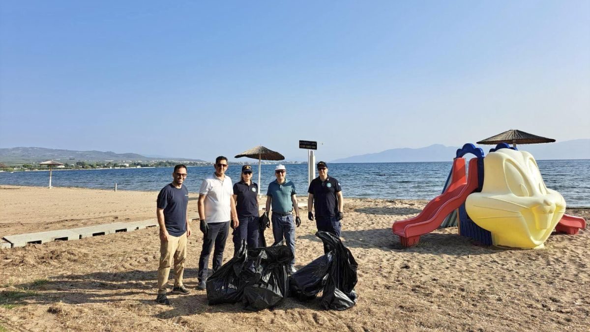 Καθαρισμός της παραλίας Σκάλας Αταλάντης στο πλαίσιο της Παγκόσμιας Ημέρας Περιβάλλοντος