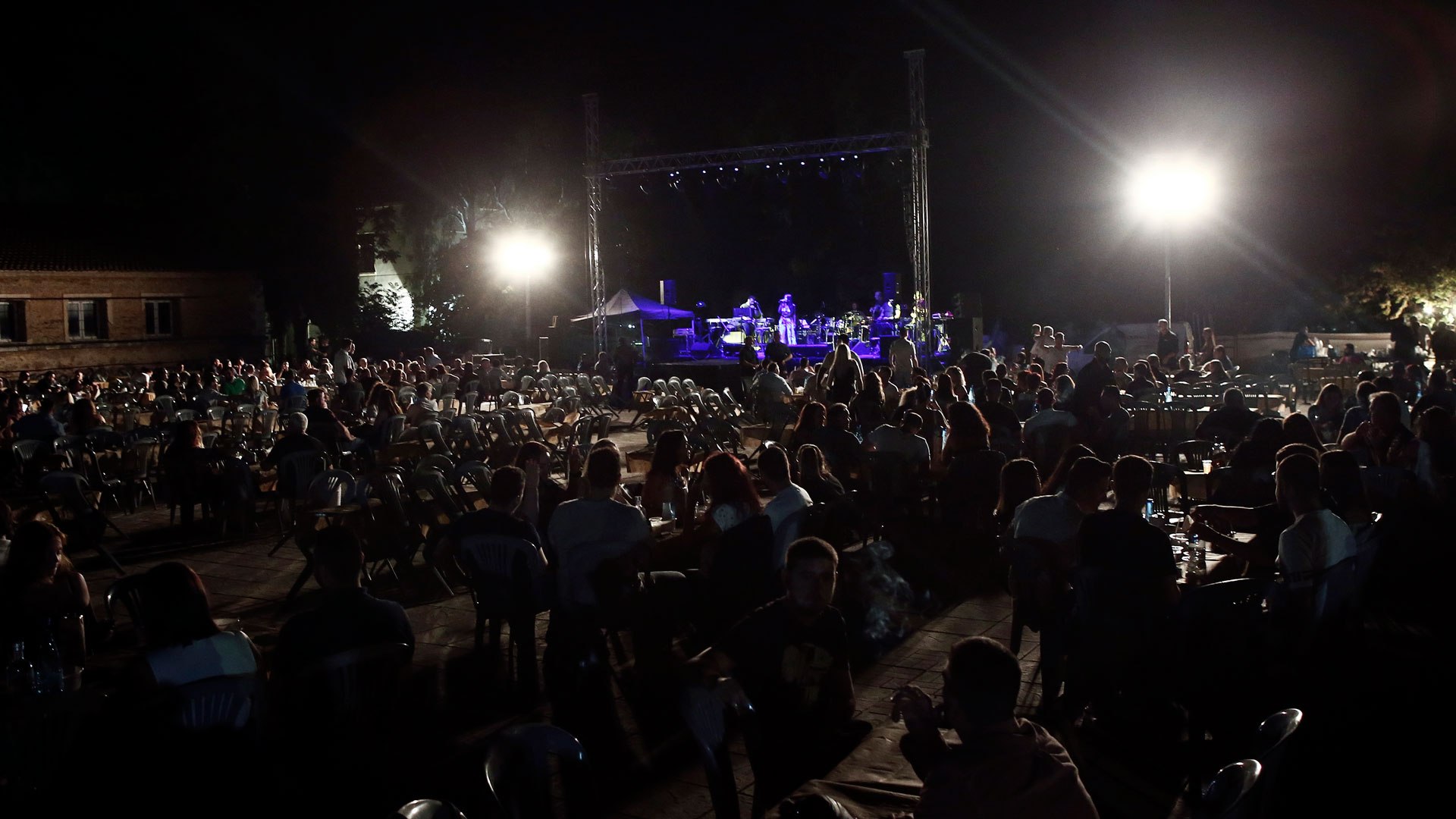 Το πανηγύρι στη Μυτιλήνη βάφτηκε με αίμα: Τσακώθηκαν για «τα μάτια μιας ωραίας νεαρής γυναίκας» και του έριξε 18 μαχαιριές