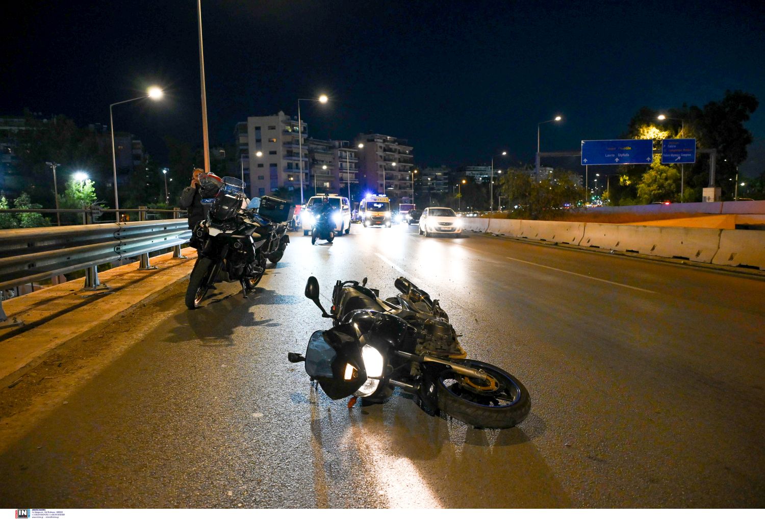 Μπορεί να έφυγε η μηχανή στη στροφή, λέει η σύζυγος του νεκρού για το θανατηφόρο τροχαίο στο Παλαιό Φάληρο
