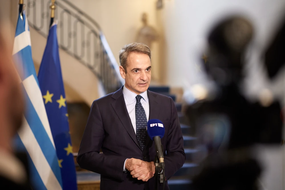 Μητσοτάκης στη Σύνοδο Κορυφής: Πολεμικά πλοία έξω από τα χωρικά ύδατα της Λιβύης για να γυρνούν πίσω οι βάρκες των διακινητών