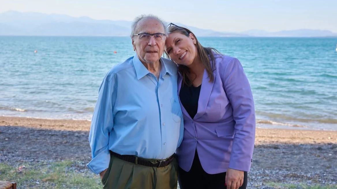 Η τρυφερή ανάρτηση της Ζωής Κωνσταντοπούλου για τα γενέθλια του πατέρα της: «Σε ευχαριστώ για όλα όσα μου έχεις δώσει»