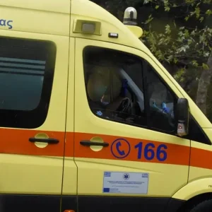 Γλυφάδα: Υπέκυψε η 70χρονη που είχε δεχτεί επίθεση με πέτρα στο κεφάλι από 38χρονο άστεγο