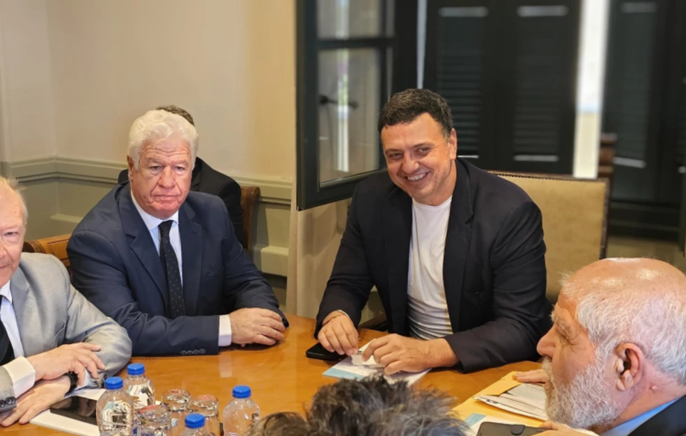 Κικίλιας: Ξεκινούν έργα λιμενικών υποδομών και αφαλάτωσης στα Ιόνια Νησιά