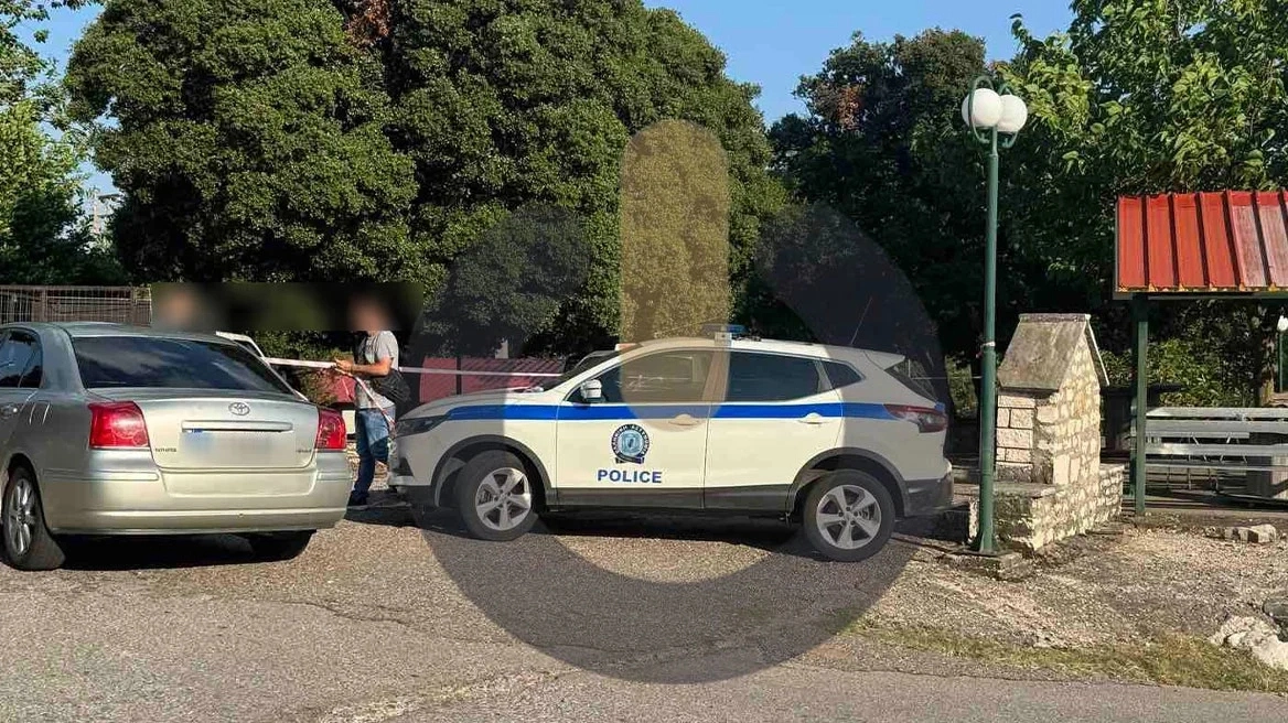 Έγκλημα στην Αμφιλοχία: Κατέρρευσε ο σύζυγος της Άννας – Είδε τη γυναίκα του και τον κουμπάρο νεκρούς έξω από το σπίτι
