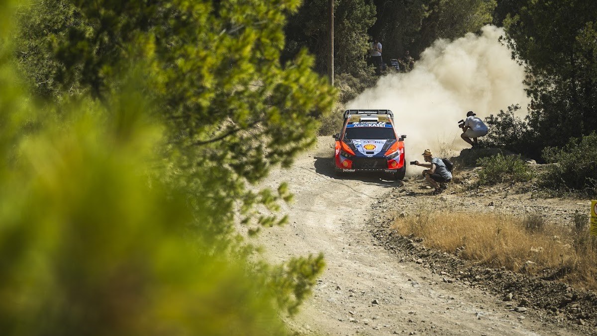 ΕΚΟ Ράλλυ Ακρόπολις: Η σειρά εκκίνησης το Σάββατο – Αναλυτικά το σημερινό πρόγραμμα