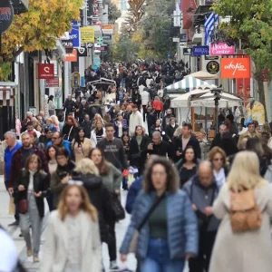 Μειώσεις φόρων και μέτρα για μεσαία τάξη και ελεύθερους επαγγελματίες «κλειδώνουν» στο πακέτο της ΔΕΘ