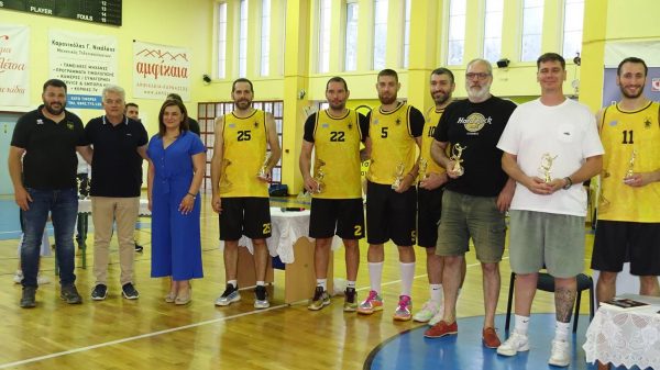 Ο Άρης Αμφίκλειας έγινε 10 και το γιόρτασε με τον κόσμο του!