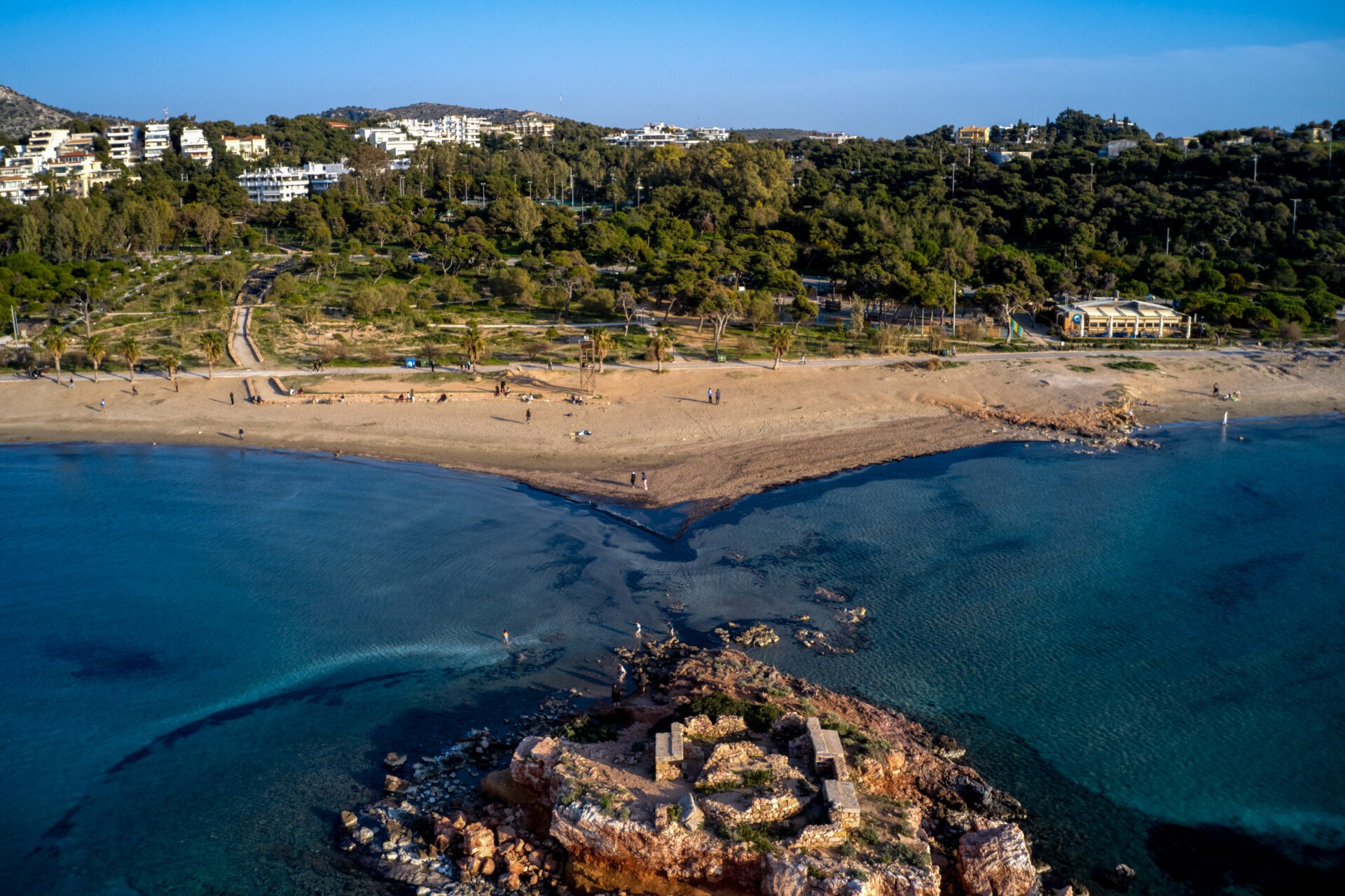 Πληροφορίες για πτώση ελικοπτέρου στη Βουλιαγμένη