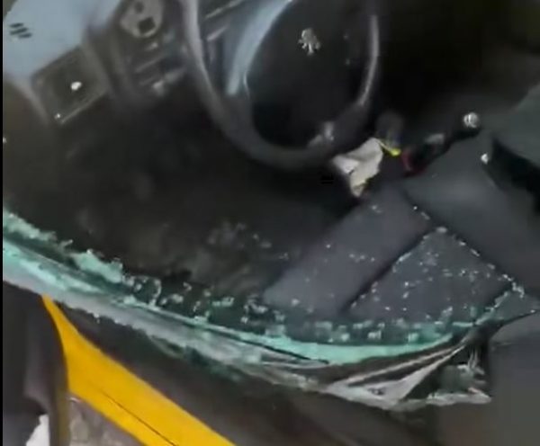 Μπαράζ διαρρήξεων αυτοκινήτων στην Παραλία Αυλίδας - Έσπασαν 4 αυτοκίνητα